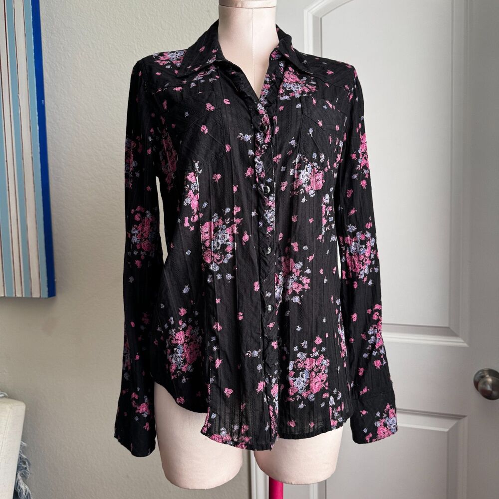 Black and Floral Decree button down- XL
